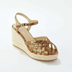 Pántos szandál egy ék kép