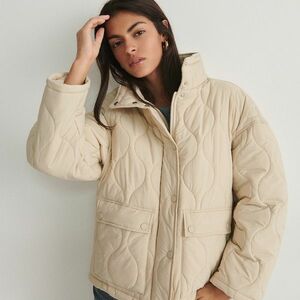 Reserved - Állógalléros steppelt dzseki - Krém kép