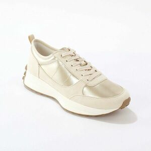 Fényes tornacipő ék alakú talppal kép