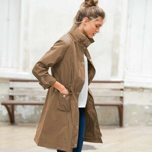 Vízálló parka kapucnival kép