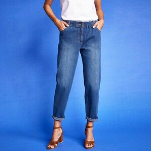 Széles, rugalmas anya farmer kép