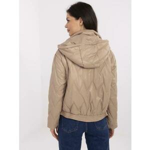 Kamél színű, steppelt női kabát zsebekkel kép