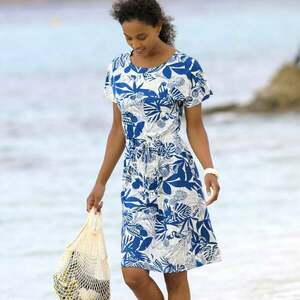 Rövid ujjú és nyomtatott rövid ruha kép