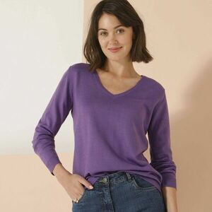 V-nyakú pulóver kép