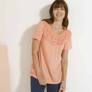 Póló kerek nyakkal és makraméval kép