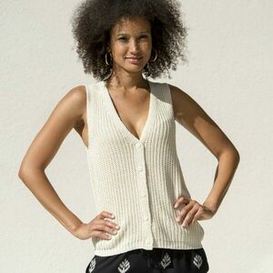 Kötött felső gombokkal kép