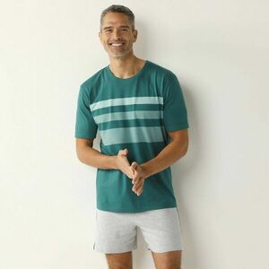 Pizsama rövidnadrággal és középső csíkokkal kép