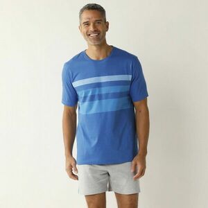 Pizsama rövidnadrággal és középső csíkokkal kép