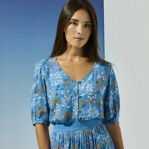 Blúz gombokkal és virágokkal kép