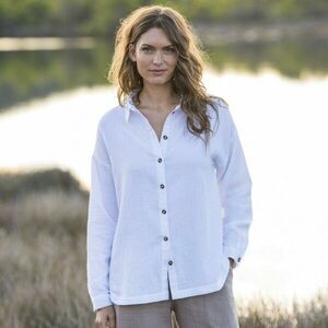 Muszlin oversize ing gombolt hasítékkal kép