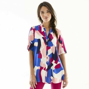 Tunika gombos nyakkivágással és grafikus mintával kép