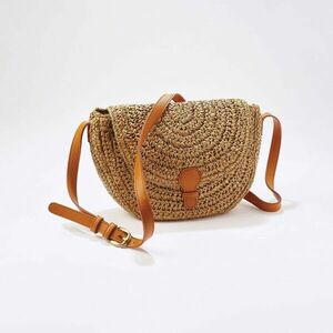 Fél kerek lycra kézitáska kép