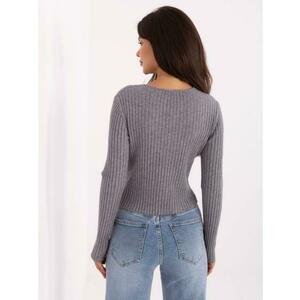 Szürke pulóver díszgombokkal kép