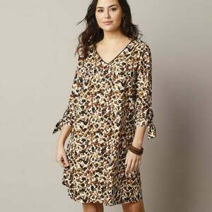 Szélesített ruha nyomtatott mintával és kontrasztos szegéllyel kép