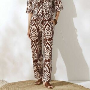 Széles, szellős nadrág nyomtatással kép