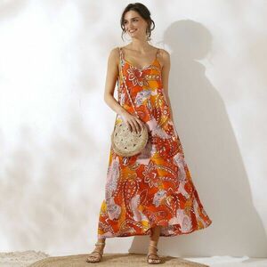 Hosszú ruha XXL nyomtatással és keskeny pántokkal kép