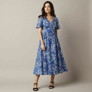 Hosszú, kivágott ruha mintával kép