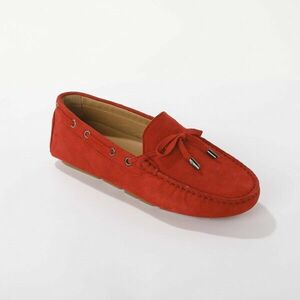 Bőr papucsok díszes fűzővel kép