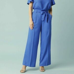 Széles hosszú nadrág, elasztikus derékszíjjal és övvel, kisebb testalkatúaknak. kép