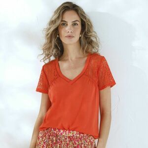 V-nyakú póló makramé ujjakkal kép