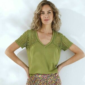 V-nyakú póló makramé ujjakkal kép