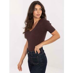 Sötétbarna, testhezálló pulóver csíkokkal kép