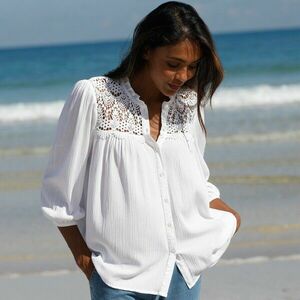 Gombos blúz makraméval kép