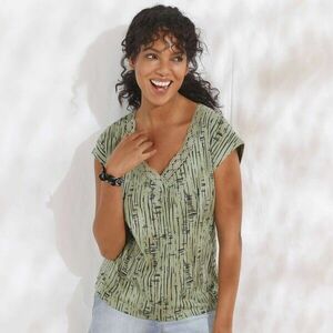 V-nyakú póló makramé szegéllyel és nyomtatással kép