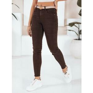 Női push-up farmer, fekete kép