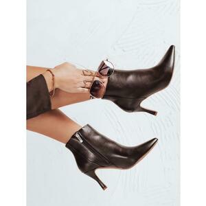 Női barna magassarkú cipő kép