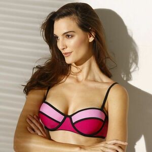 Fürdőruha erkélyes melltartó, aládróttal kép