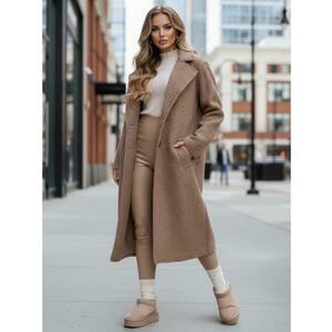 Hosszú női műbőr kabát, bézs kép