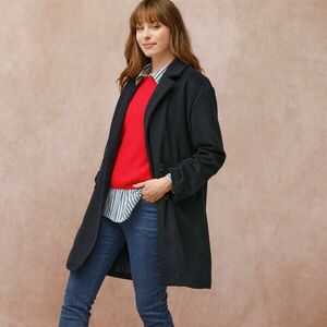 Kabát öltönygallérral és dupla gombolású pánttal kép