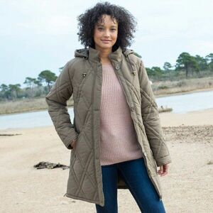 Steppelt hosszú kabát kapucnival kép