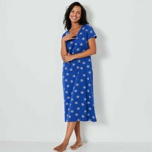 Hosszú hálóing rövid ujjakkal és csillagmintával kép