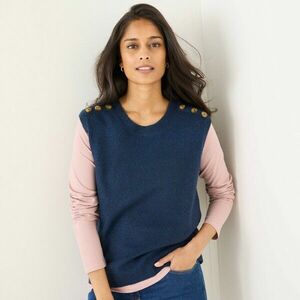 Mellény gombokkal a vállán kép