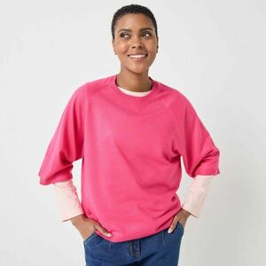 Laza pulóver könyökig érő ujjakkal kép