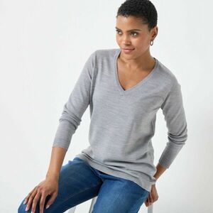 V-nyakú pulóver kép