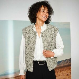 Csatos mellény kép