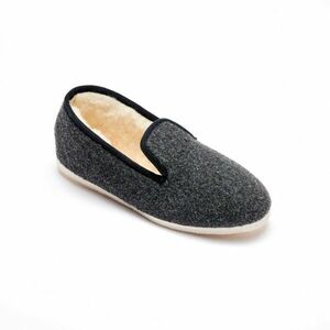 Egyszínű papucsok gyapjú béléssel és csendes talppal kép