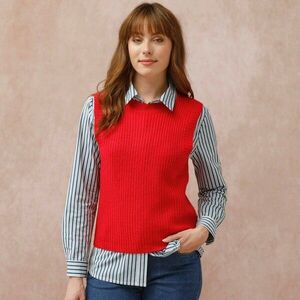 Egyszínű kötött mellény kerek nyakkivágással kép