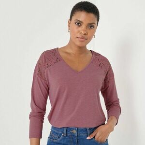 V-nyakú, hosszú ujjú, csipkés póló kép