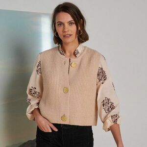 Arany gombokkal díszített mellény kép