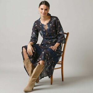 Hosszú ruha mintával és makraméval kép