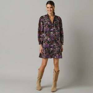 Rövid ruha gombokkal kép