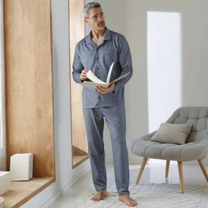 Piké kötött anyagból készült gombos pizsama kép