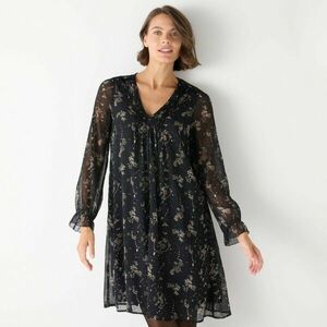 Kétszínű, rövid ruha rakásokkal és egyszínű levélmintával kép