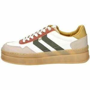 Rövid szárú edzőcipők Xti - kép