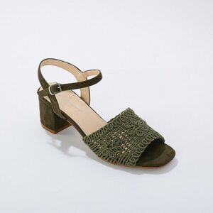 Magassarkú szandál, makramé hatású kép