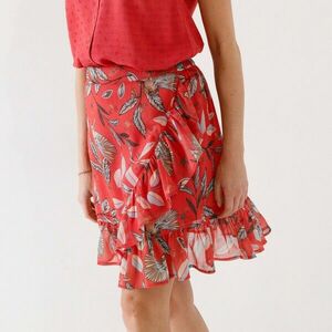 Szoknya tekercshatású, fodros és nyomtatott szoknyával kép